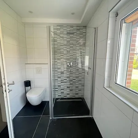 Noah's House - Messe And Airport دوسلدورف